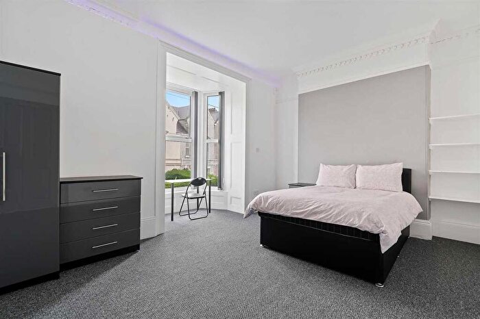 5 Bedroom Terraced House To Rent In Headland Park, Plymouth, PL4