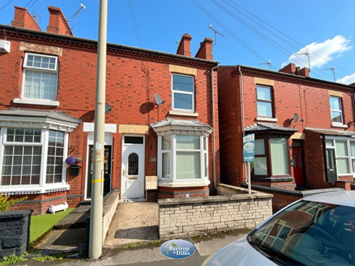 3 Bedroom Semi-Detached House For Sale In Kilton Road, Worksop, S80