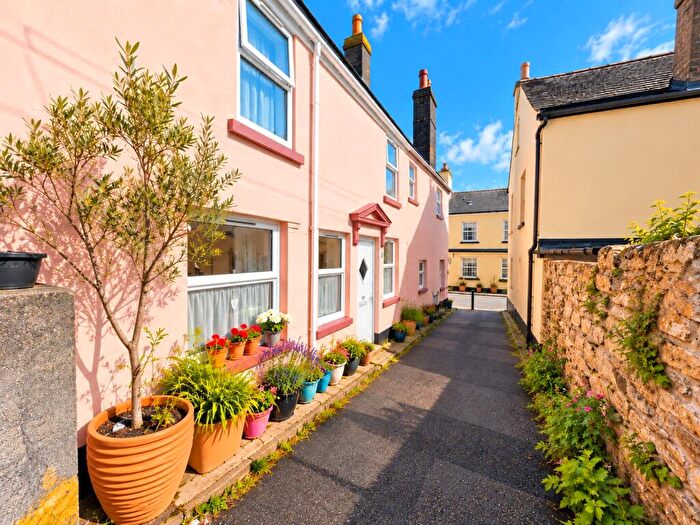 2 Bedroom End Of Terrace House For Sale In A New Street, Millbrook, Cornwall, PL10