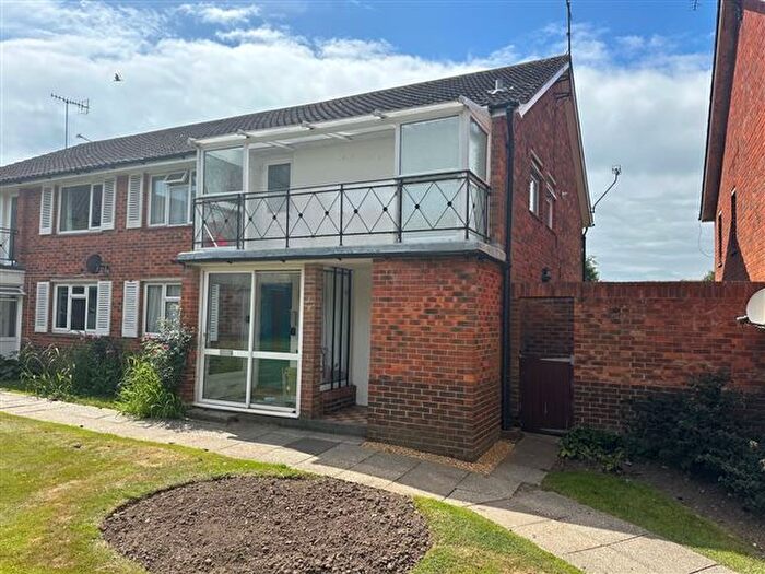 2 Bedroom Flat To Rent In Chatsmore Crescent, Goring Street, Worthing, BN12