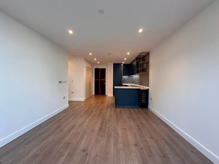1 Bedroom Flat To Rent In Quay Walk, Wembley, HA0