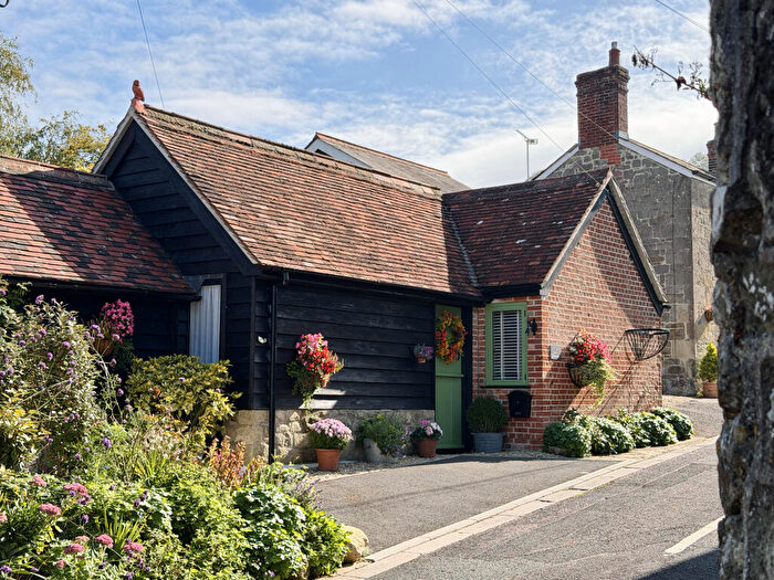 1 Bedroom Cottage For Sale In Yeatmans Lane, Shaftesbury, SP7