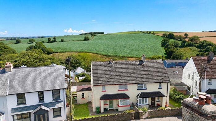 3 Bedroom Semi-Detached House For Sale In Clovelly Gardens South, Bideford, EX39