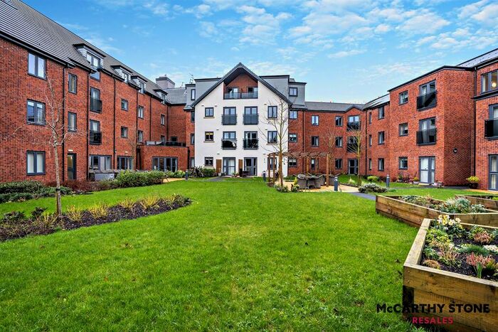 1 Bedroom Flat For Sale In Burlington Gardens, Leyland, PR25