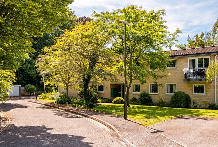 2 Bedroom Flat For Sale In Claverton Court, Bath, Somerset, BA2