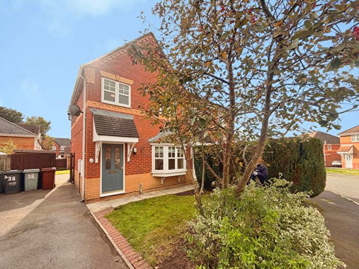 3 Bedroom Semi-Detached House To Rent In Coleridge Close, Sandbach, CW11