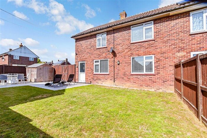 3 Bedroom Semi-Detached House For Sale In Greenside, High Halden, Ashford, Kent, TN26