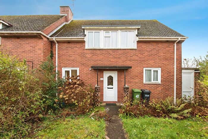 3 Bedroom Semi-Detached House For Sale In Mincinglake Road, Exeter, EX4