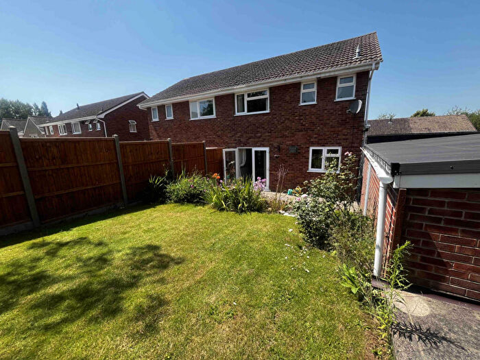 3 Bedroom Semi-Detached House For Sale In Beaufort Drive, Lydney, GL15
