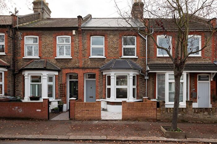 2 Bedroom House To Rent In Bedford Road, Walthamstow, E17