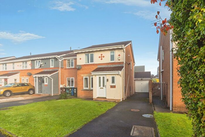 3 Bedroom Detached House For Sale In Gilwood Grove, Middleton, Manchester, Greater Manchester, M24