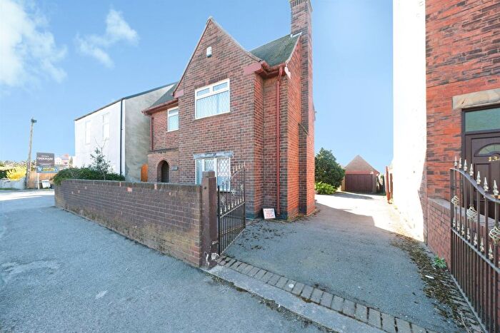 3 Bedroom Detached House For Sale In Top Road, Calow, Chesterfield, S44