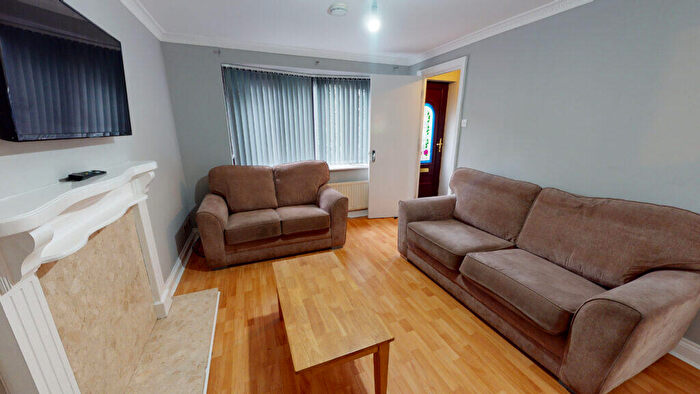 6 Bedroom House To Rent In Heeley Road, Selly Oak, Birmingham, B29