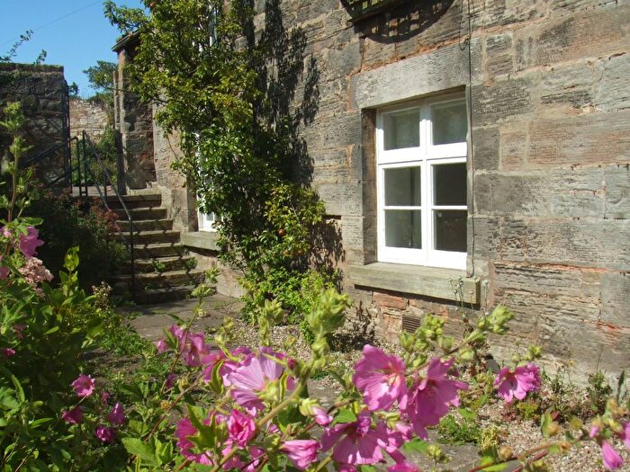 2 Bedroom Flat For Sale In Balfour Place, St Andrews, KY16