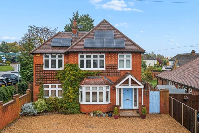 4 Bedroom Detached House For Sale In Hampden Road, Chalfont St Peter, Chalfont St Peter, SL9