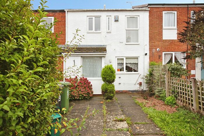 3 Bedroom Terraced House For Sale In Lindale, Rugby, CV21