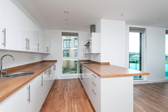 3 Bedroom Flat To Rent In North House, Gillingham Gate Road, ME4