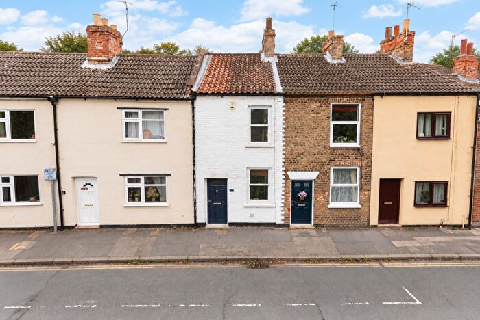 1 Bedroom Terraced House For Sale In Hailgate, Howden, Goole, Yorkshire, DN14