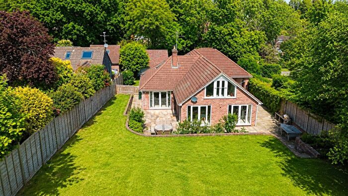 4 Bedroom Detached House To Rent In Kings Hill, Beech, Hampshire, GU34