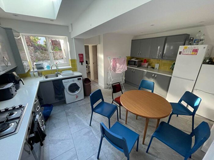 5 Bedroom House To Rent In Cranbrook Street, Cathays, Cardiff, CF24