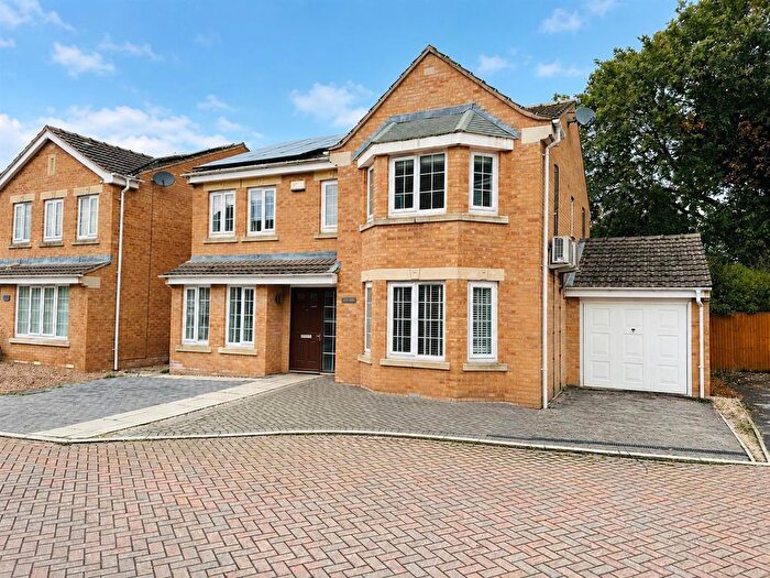 5 Bedroom Detached House For Sale In Moat Way, Brayton, Selby, YO8