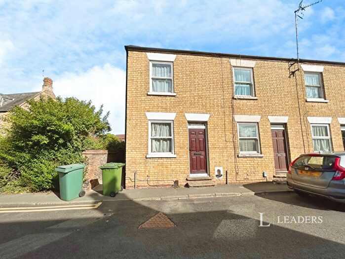 2 Bedroom End Of Terrace House To Rent In Church Street, Stanground, Peterborough, PE2