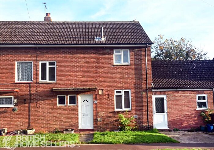 3 Bedroom Semi-Detached House For Sale In Thompson Close, Swanton Morley, Dereham, Norfolk, NR20