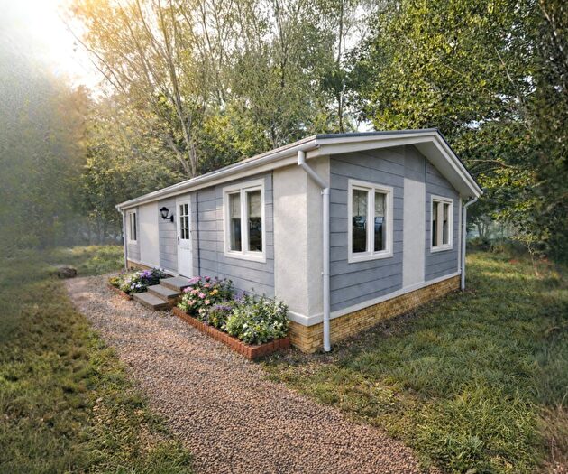 2 Bedroom Park Home For Sale In Builth Wells, Wales, LD2