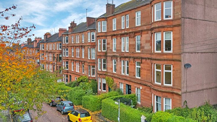 2 Bedroom Flat For Sale In Fergus Drive, North Kelvinside, G20