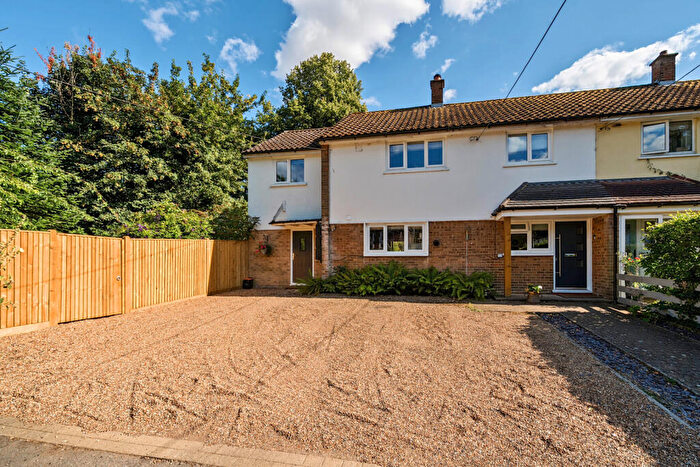 4 Bedroom Semi-Detached House For Sale In Lullingstone Lane, Eynsford, Dartford, DA4