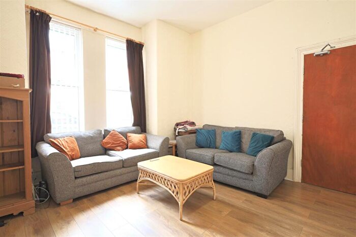 4 Bedroom Terraced House To Rent In Cardigan Terrace, Heaton, Newcastle Upon Tyne, NE6