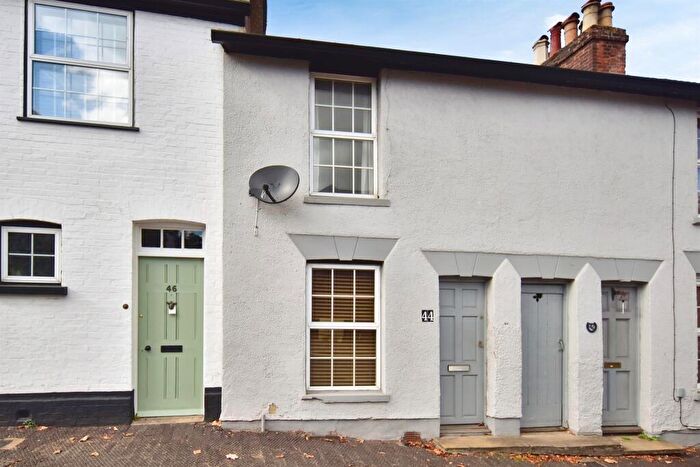 2 Bedroom Terraced House For Sale In Town Hill, West Malling, ME19