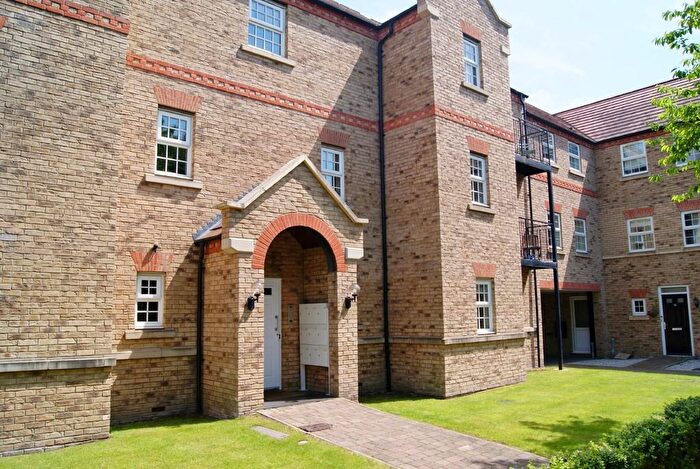 2 Bedroom Flat For Sale In Warren Lane, Lincoln, LN6