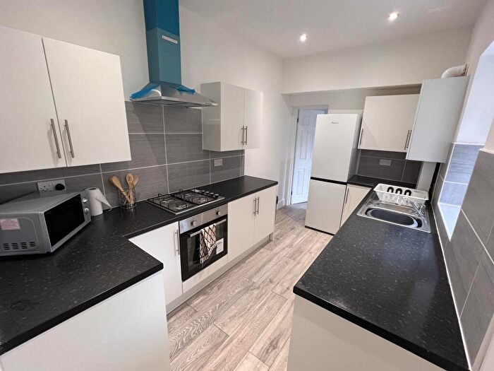 4 Bedroom House To Rent In Pershore Road, Kings Norton, West Midlands, B30