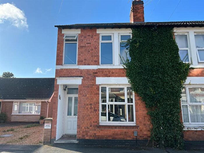 3 Bedroom Terraced House To Rent In Pollard Street, Kettering, NN16