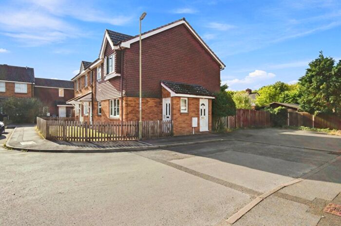 1 Bedroom Semi-Detached House For Sale In Chapel River Close, Andover, SP10