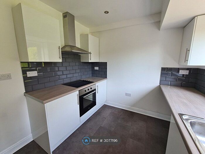 3 Bedroom Semi-Detached House To Rent In Culfor Road, Swansea, SA4