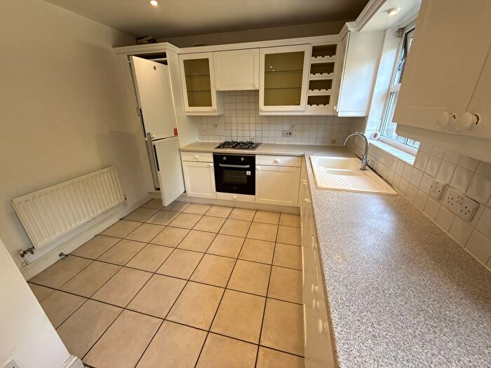 3 Bedroom Terraced House To Rent In Cardiff, CF14