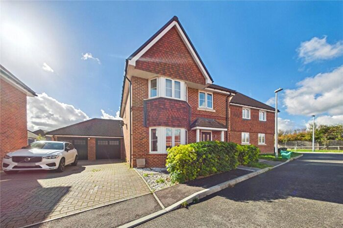 4 Bedroom Detached House For Sale In Cook Grove, Spencers Wood, Reading, Berkshire, RG7