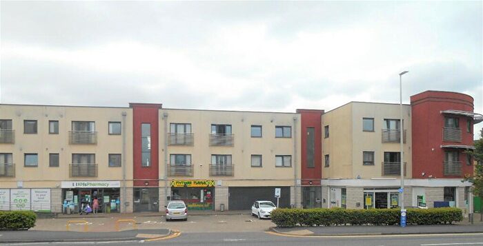 2 Bedroom Apartment For Sale In Moor Street, West Bromwich, West Midlands, B70