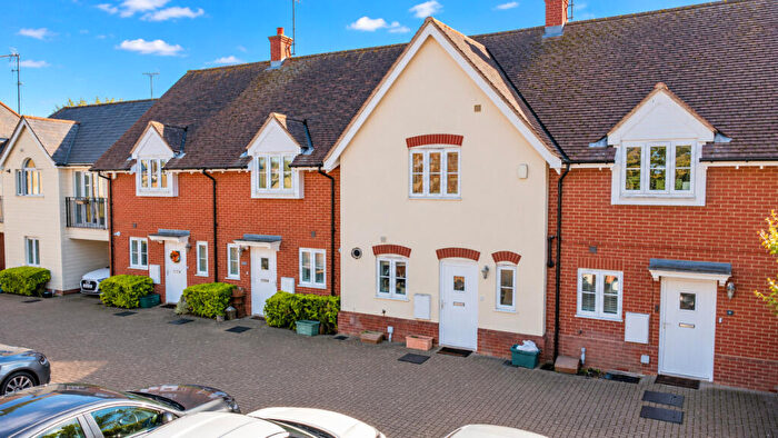 2 Bedroom Terraced House For Sale In Baddow Road, Chelmsford, CM2