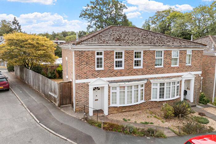 3 Bedroom End Of Terrace House For Sale In Heathfield Green, Midhurst, GU29