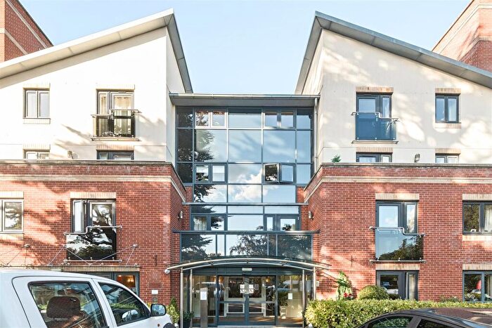 1 Bedroom Retirement Property To Rent In Osbourne Lodge, Bournemouth, Dorset, BH2