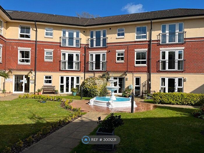 1 Bedroom Flat To Rent In Hebron Court, Southampton, SO15