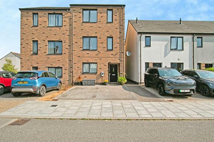 3 Bedroom Semi-Detached House For Sale In Stannary Road, Camborne, Cornwall, TR14