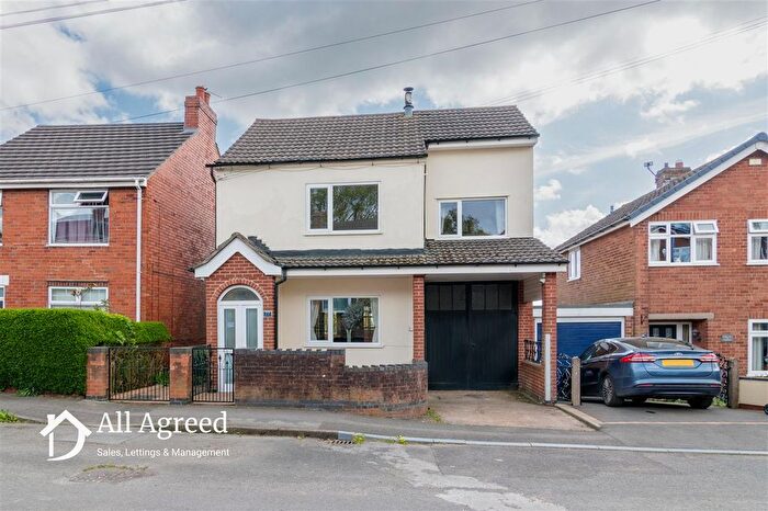 4 Bedroom Detached House For Sale In Queen Street, Waingroves, DE5