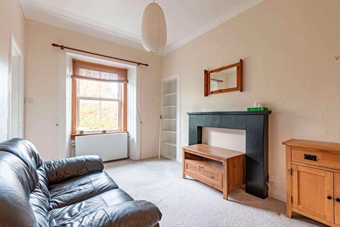 1 Bedroom Flat To Rent In L West Crosscauseway, Edinburgh, EH8
