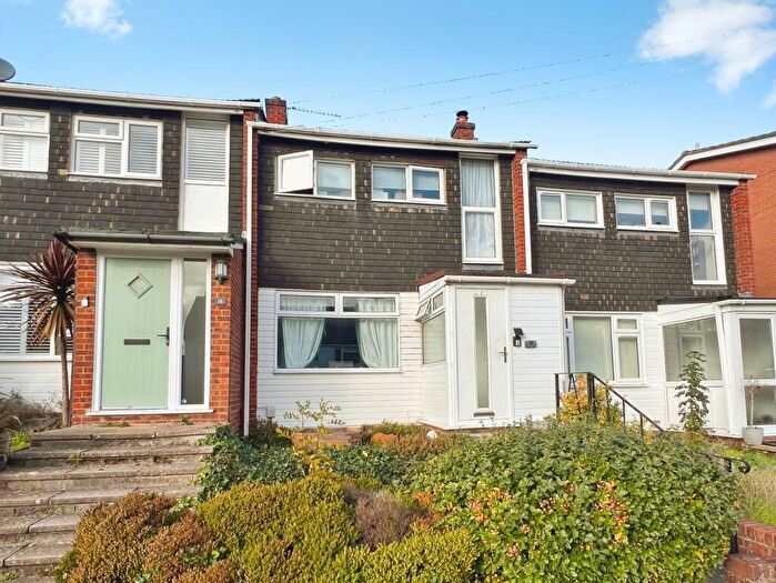 3 Bedroom Terraced House For Sale In Cargate Grove, Aldershot, Hampshire, GU11