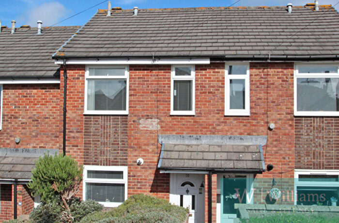 2 Bedroom Terraced House For Sale In Minerva Road, East Cowes, Isle Of Wight, PO32