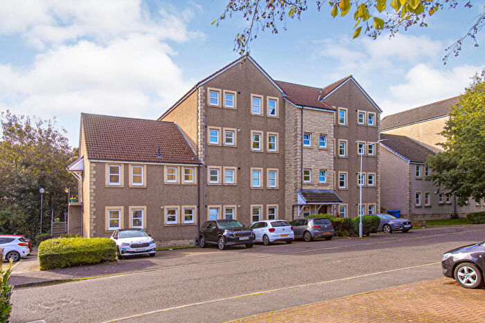 2 Bedroom Flat For Sale In Canon Byrne Glebe, Kirkcaldy, KY1